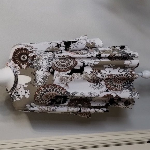 SOL RHR women's size 3X Boho printed floral top ruffle sleeve green white coral - Picture 1 of 9